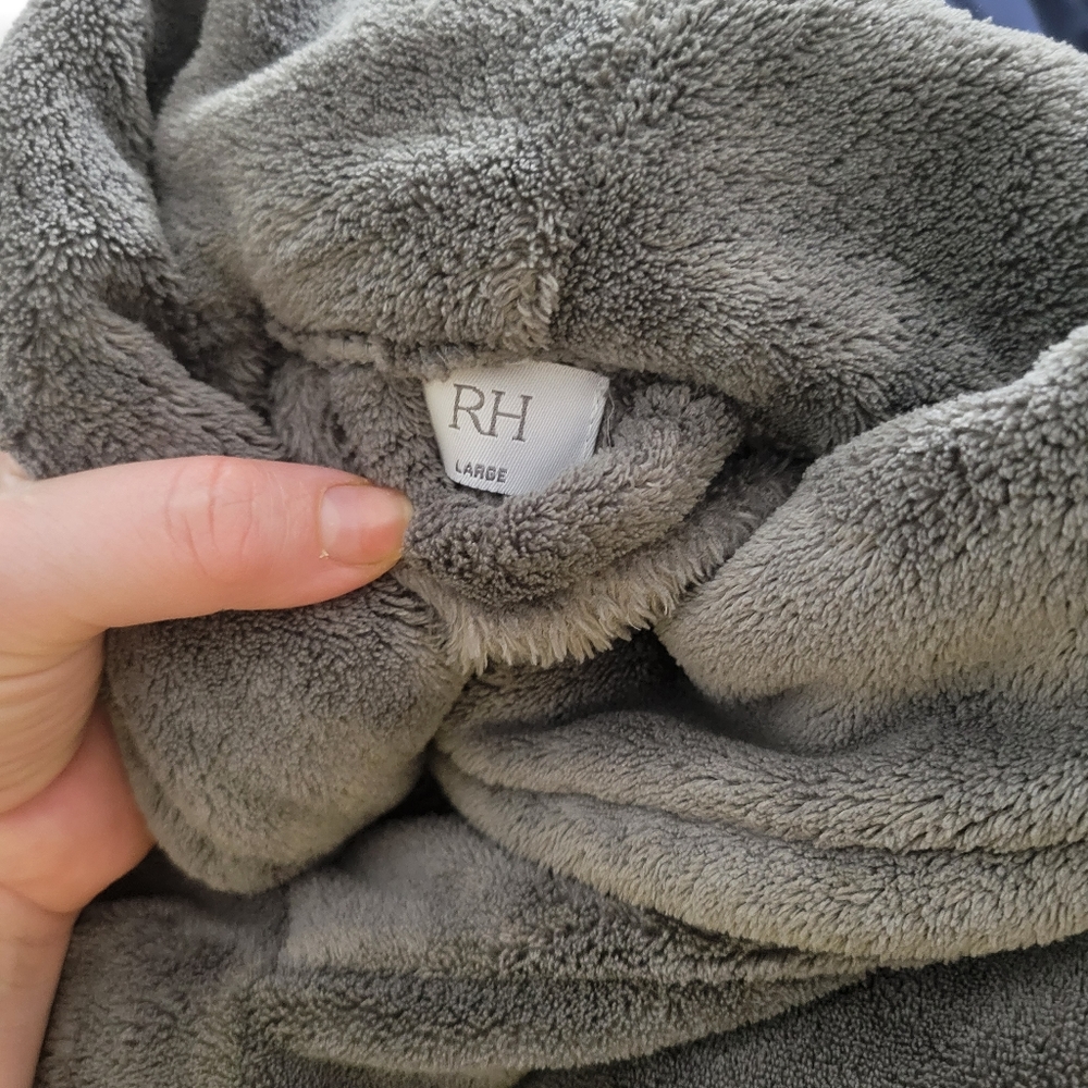 Rh Restoration Hardware Robe Gem